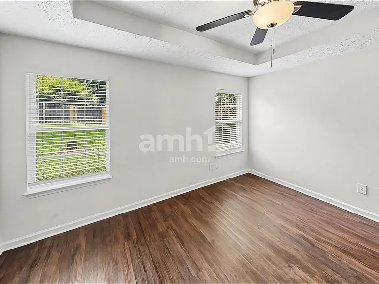 1856 Portview Dr — Photo 9