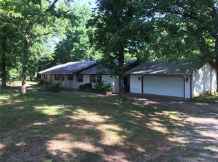 13855 E Crestview Dr, Claremore, OK 74019