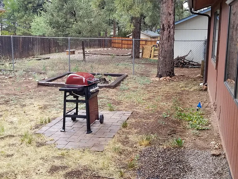 2599 N Fox Hill Rd — Photo 39