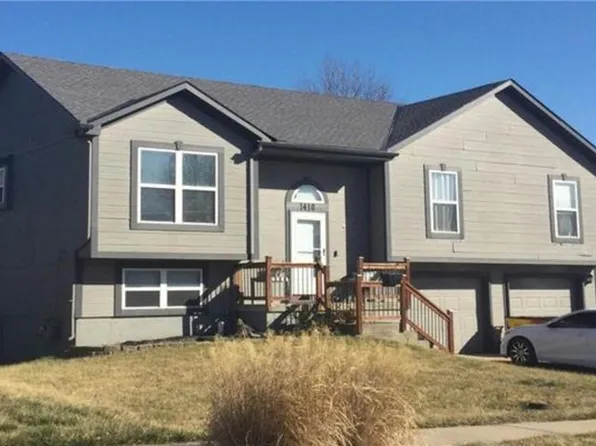 1410 NW Nolan Dr, Grain Valley, MO 64029