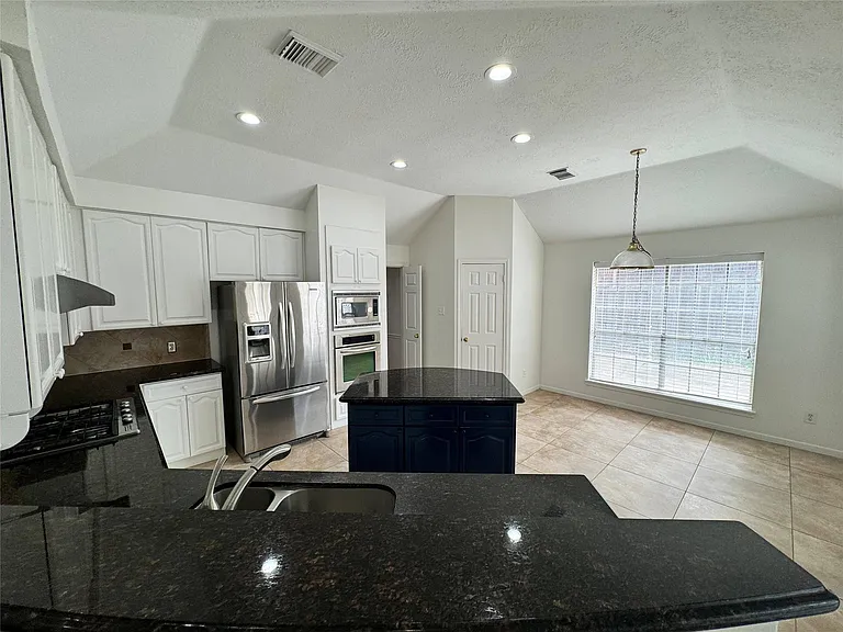 1718 Berkoff Dr — Photo 26
