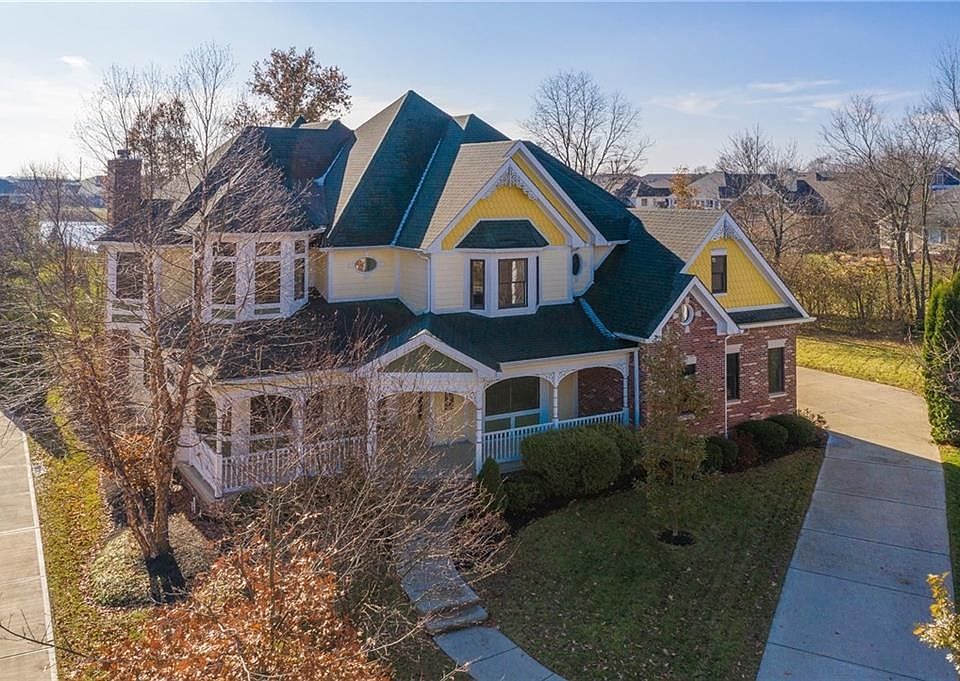 1st image of 6733 Beekman Pl W
