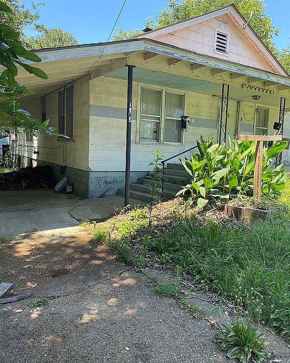1st image of 1305 Carter St