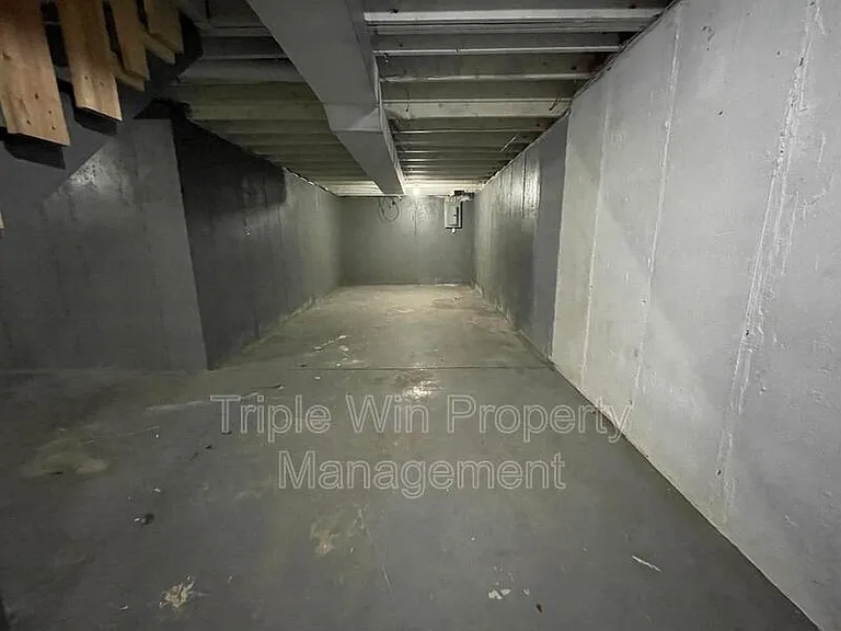 1725 Orletto Way — Photo 40