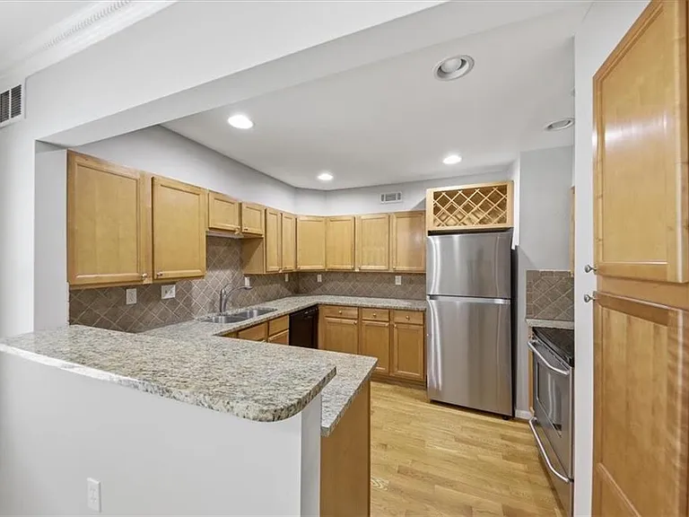 54 La Rue Pl NW — Photo 5