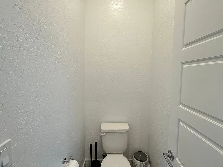 3803 N Santa Fe St — Photo 9