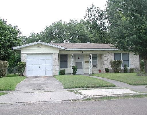 1st image of 647 FREILING DR