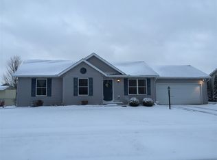 1323 Crimson Leaf Dr, Goshen, IN 46526
