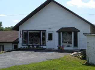 25 Pleasant St, Peru, NY 12972
