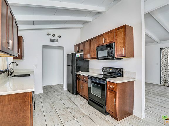 5th image of 35400 Corregidor Dr