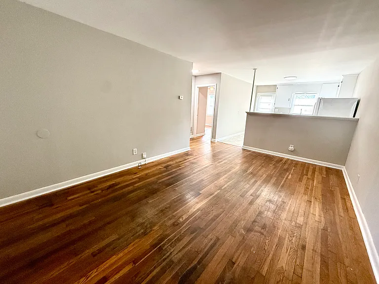 927 Dillard St #927 — Photo 4