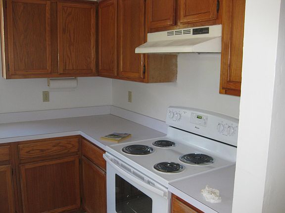 4th image of 111 Georgian Park Dr