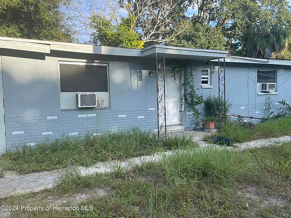 3rd image of 727 Lincoln Ave
