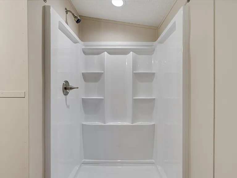 842 Emery Rd — Photo 16