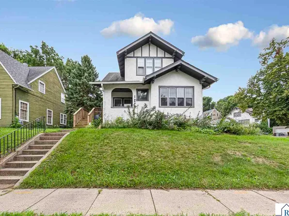 127 Lake Park Blvd, Fairmont, MN 56031