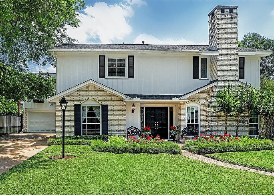 1st image of 2734 Fontana Dr