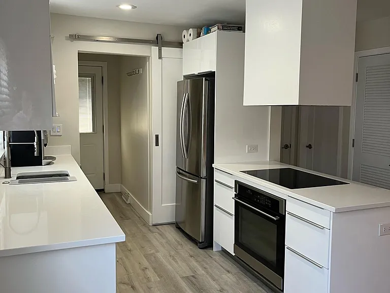 231 N West St #1 — Photo 36