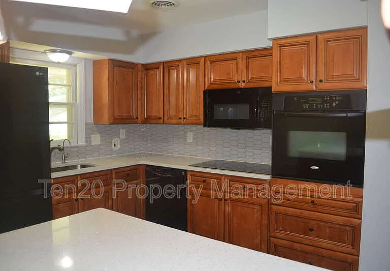 1815 Marilon Dr — Photo 38