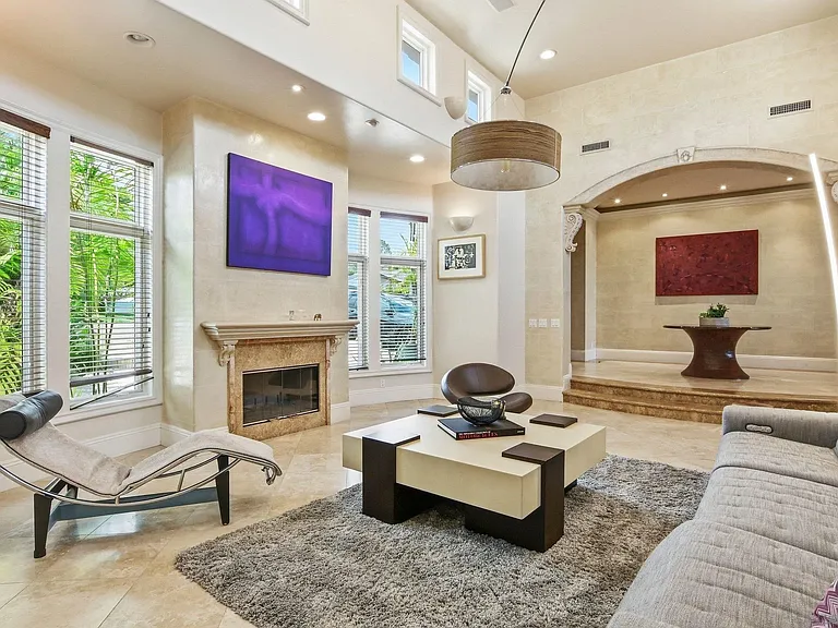 1011 Avenida Amantea — Photo 15