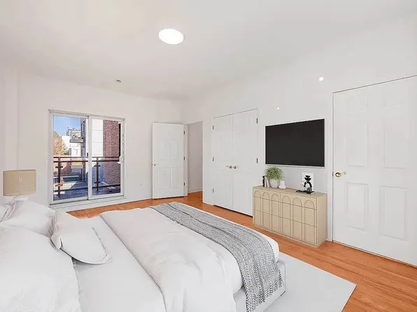 562 Court Street image 3 of 15