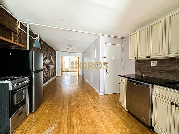 5th image of 170 Avenue B APT 4N