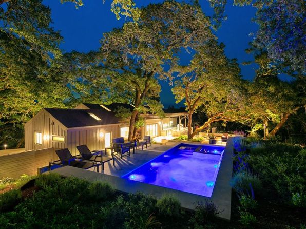 807 Wild Oak Drive