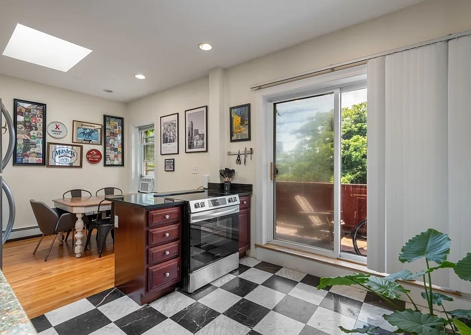 18-20 Marcella St #5