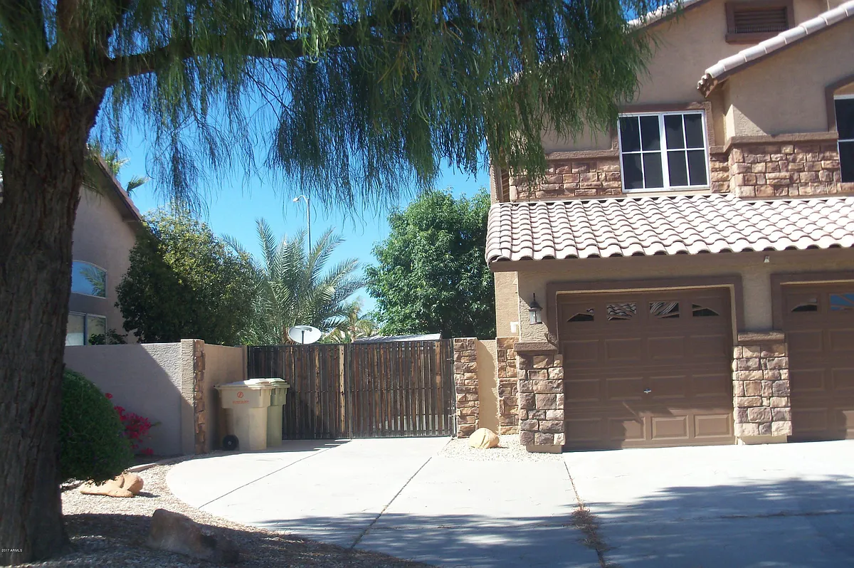 Building Photo - 5456 W Kristal Way