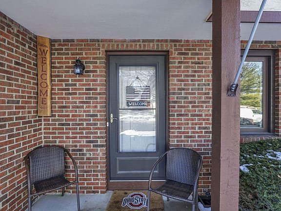 2nd image of 2371 Parkview Dr