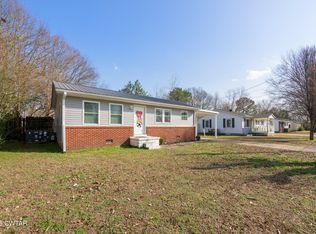 552 Weaver St, Lexington, TN 38351