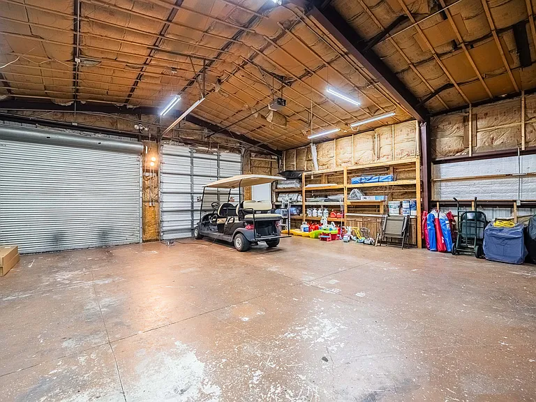 5905 Whispering Pines Rd — Photo 48