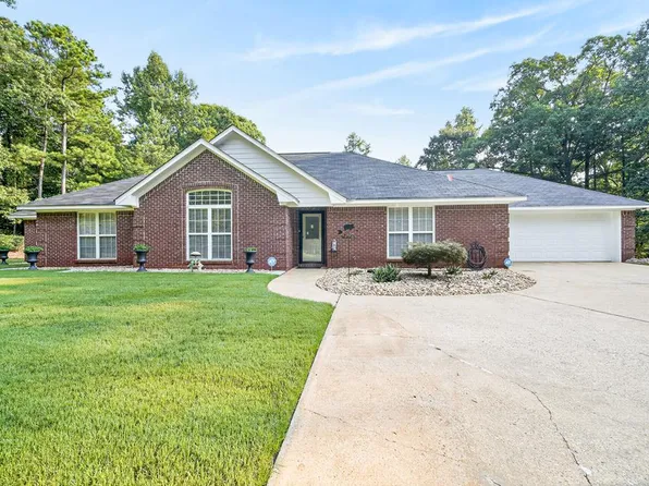 309 Deer Run Dr, Ellerslie, GA 31807