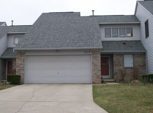 5432 Country Hearth Ln, Grand Blanc, MI 48439