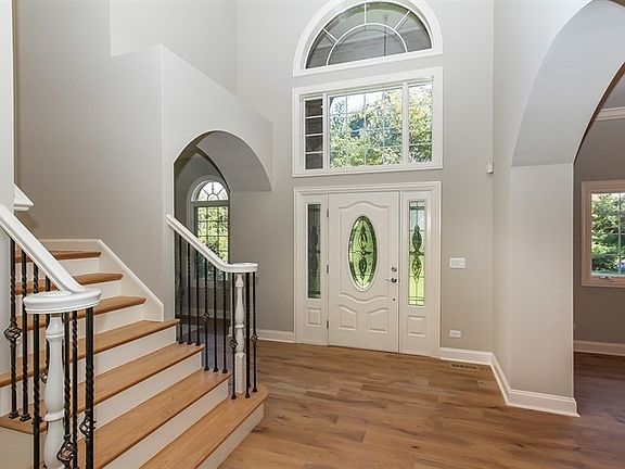 4th image of 16816 W Cherrywood Ln