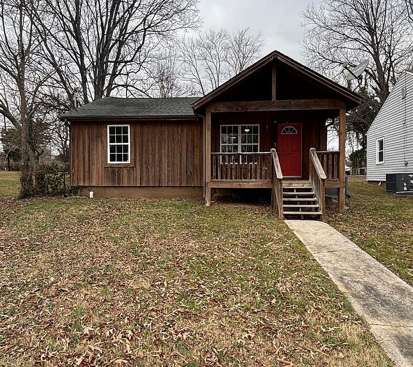 1st image of 2611 Wilson Ave