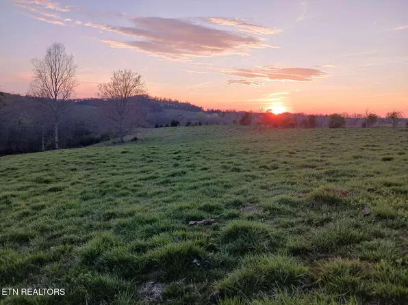 1237 Trigonia Rd, Maryville, TN 37801