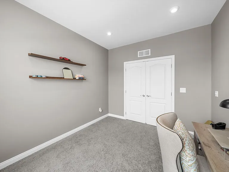 48894 Windfall Rd #1 — Photo 12