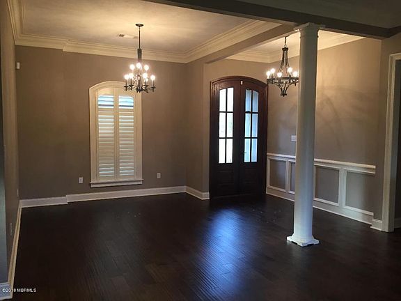 3rd image of 705 Wildwood Dr