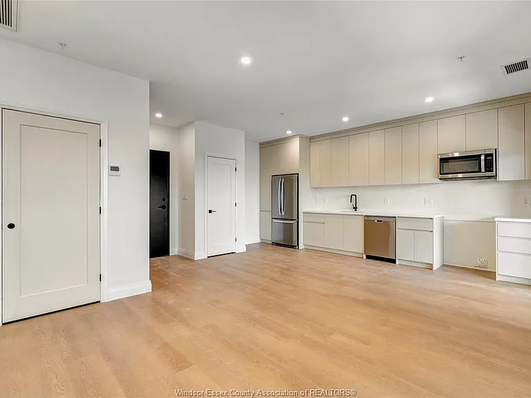 4400 Laurier Pkwy #525 — Photo 4