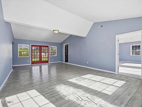 2nd image of 9535 Blake Circle NE