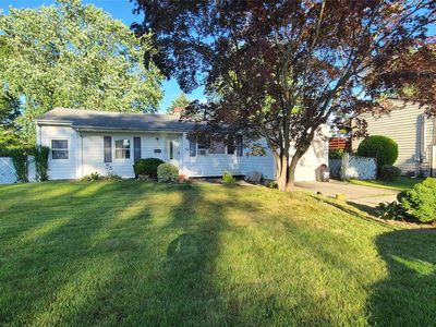 85 CLAYWOOD Drive, Brentwood, NY, 11717