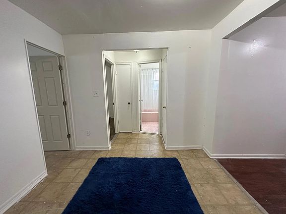 4th image of 1103 E 216th St Floor 1