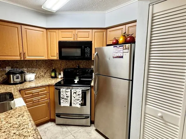 8215 SW 152nd Ave #G-107, Miami, FL 33193