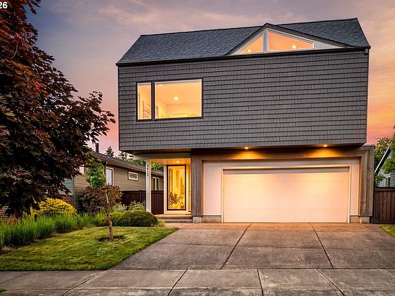 2nd image of 3412 N Pioneer Canyon Dr
