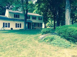 26 Campus Club Dr, Guilderland, NY 12084