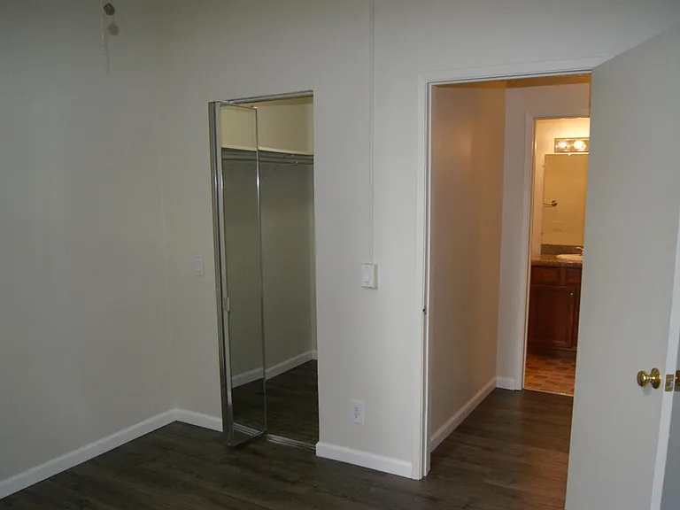 340 N Civic Dr #312 — Photo 9