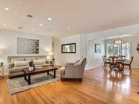 4th image of 2455 Cottle Ave