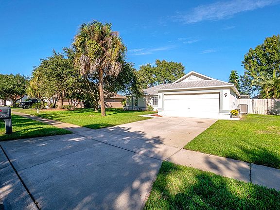 3rd image of 2026 Blue Heron Dr