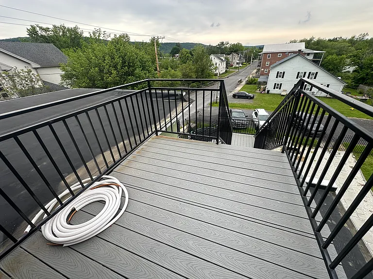 107B N Market St — Photo 1