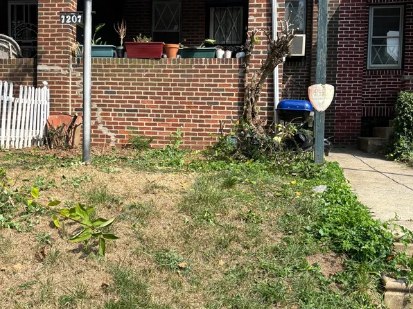 7207 Sommers Rd, Philadelphia, PA 19138